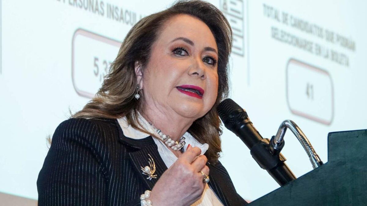 La Ministra Yasmín Esquivel advirtió que la Inteligencia Artificial ha abierto un nuevo capítulo en la ciber violencia.