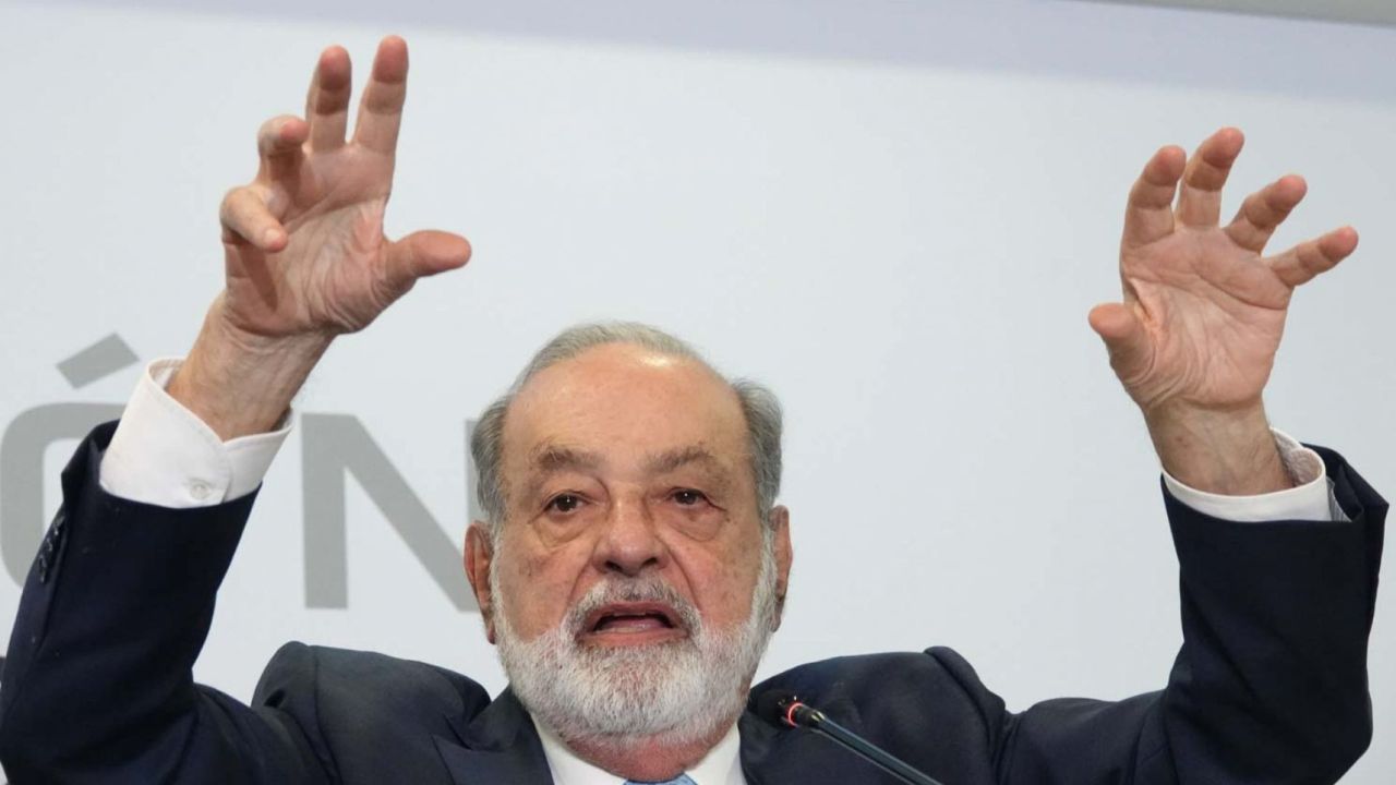 Carlos Slim en conferencia de prensa donde habló de "un mal recuerdo del IFT”.