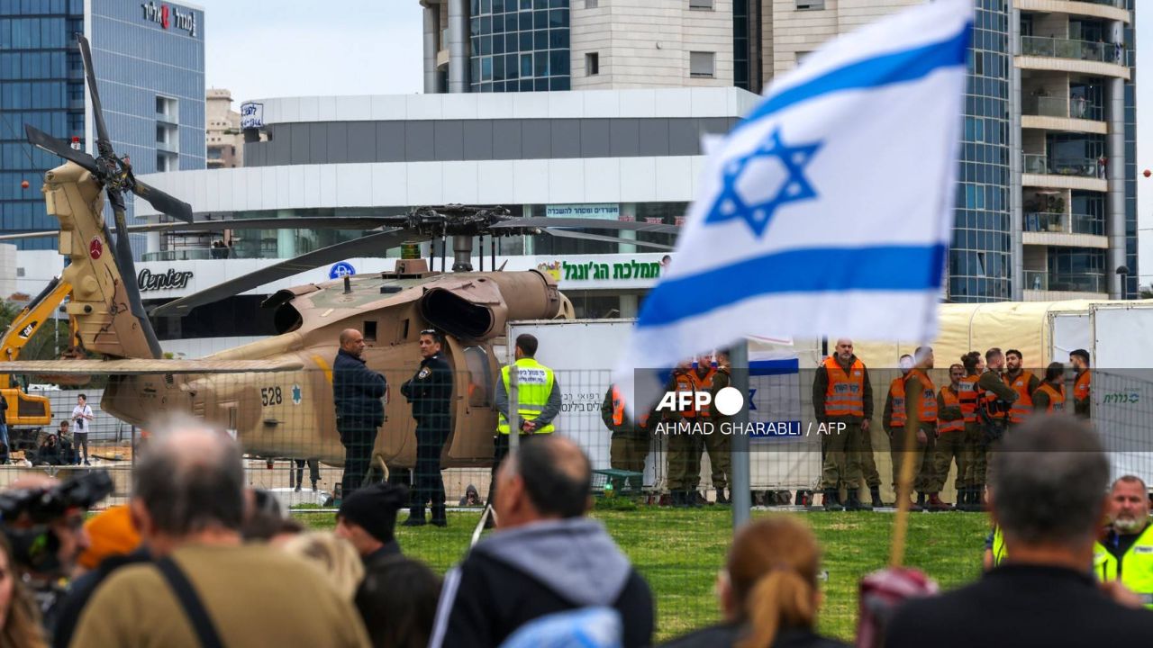 Netanyahu declaró que la liberación de prisioneros palestinos a cambio de rehenes de Israel, se aplazará por ceremonias humillantes de Hamás.