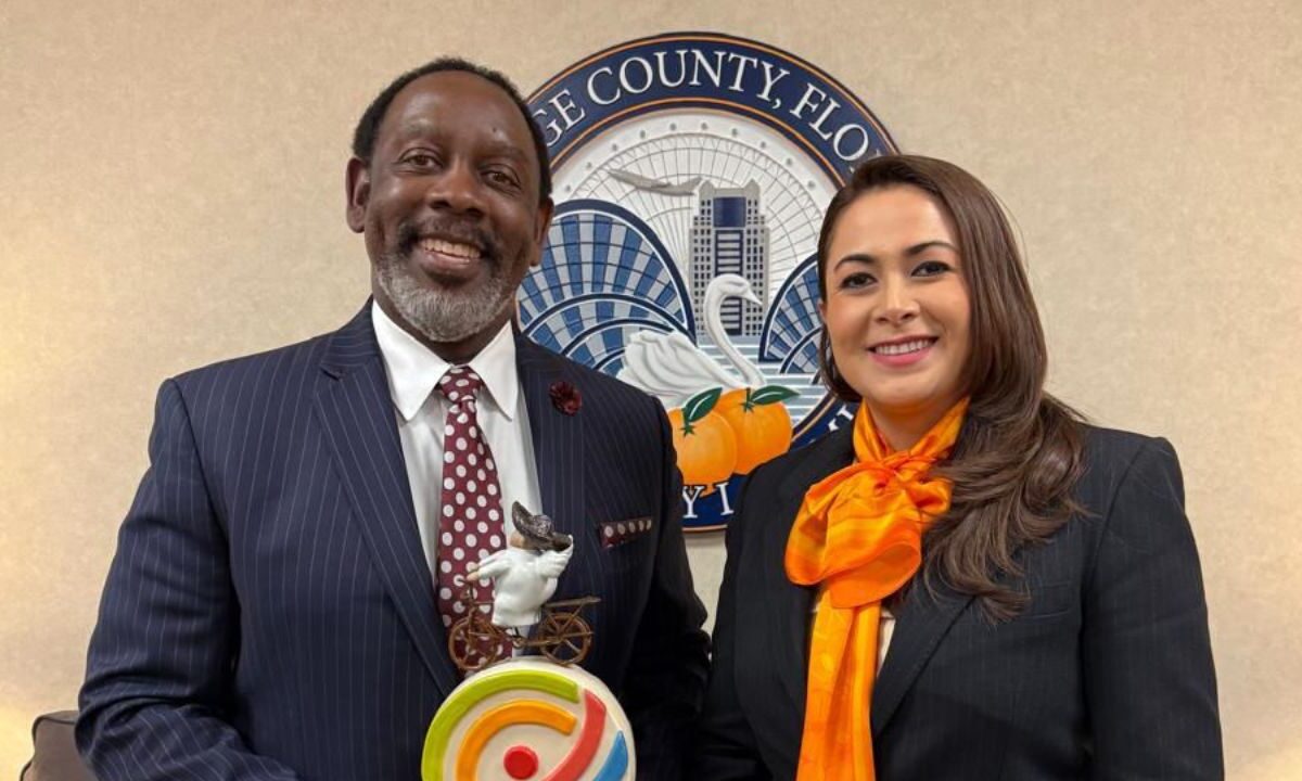 Tere Jiménez se reunió con el alcalde del condado de Orange, Florida, Jerry Demings, con el objetivo de generar proyectos conjuntos que beneficien a ambas regiones. 