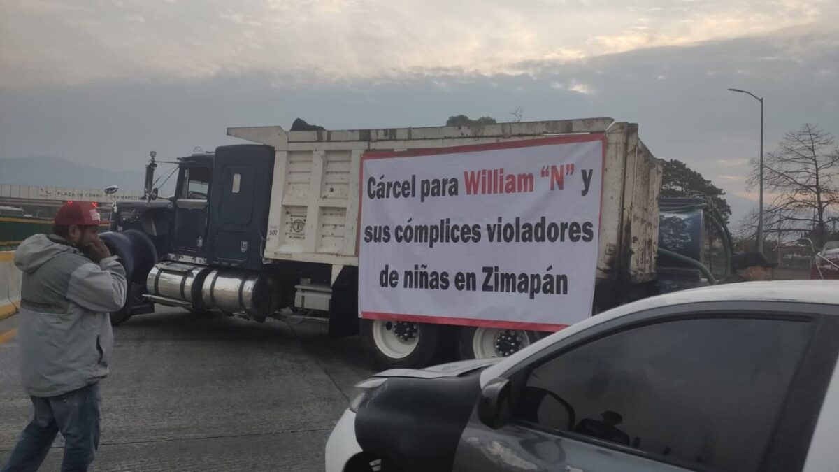 Transportistas levantan bloqueos luego de 8 horas en el Valle de México.