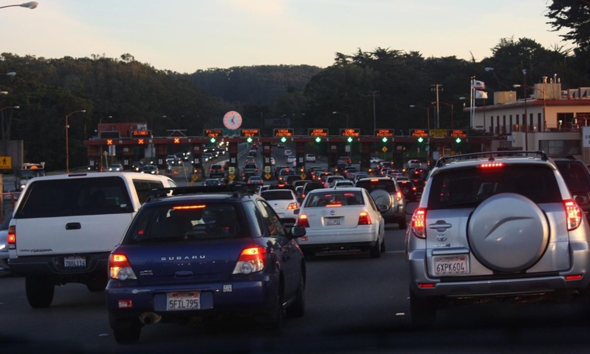 Donald Trump cancela el peaje de autos en Nueva York.