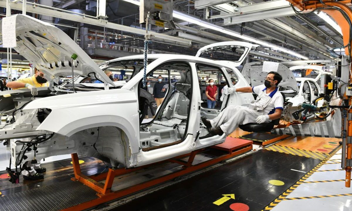 Volkswagen México reportó en 2024 un aumento de 9.5% en la producción de vehículos en su planta ubicada en Puebla.