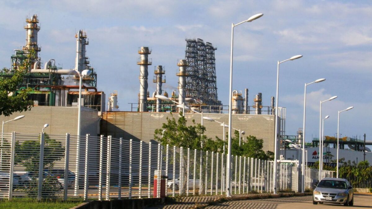 Refinería Olmeca ubicada en Dos Bocas, Tabasco.