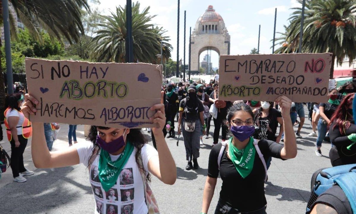 Durante las movilizaciones del Día Internacional de la Mujer, cientos de asistentes exigirán que no sean penalizadas las tomas de decisiones en su cuerpo.