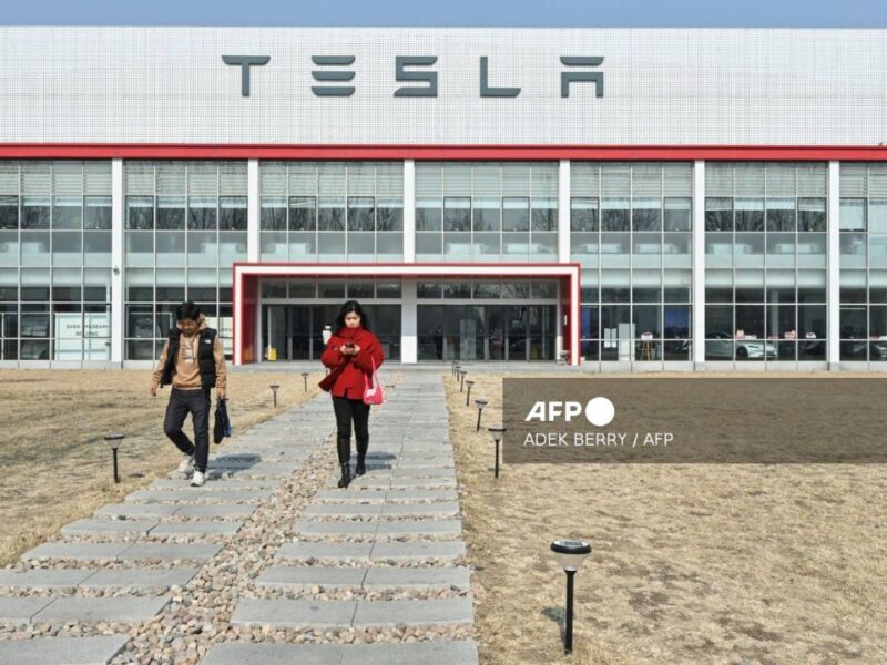 Acciones de Tesla se desploman tras temores de recesión