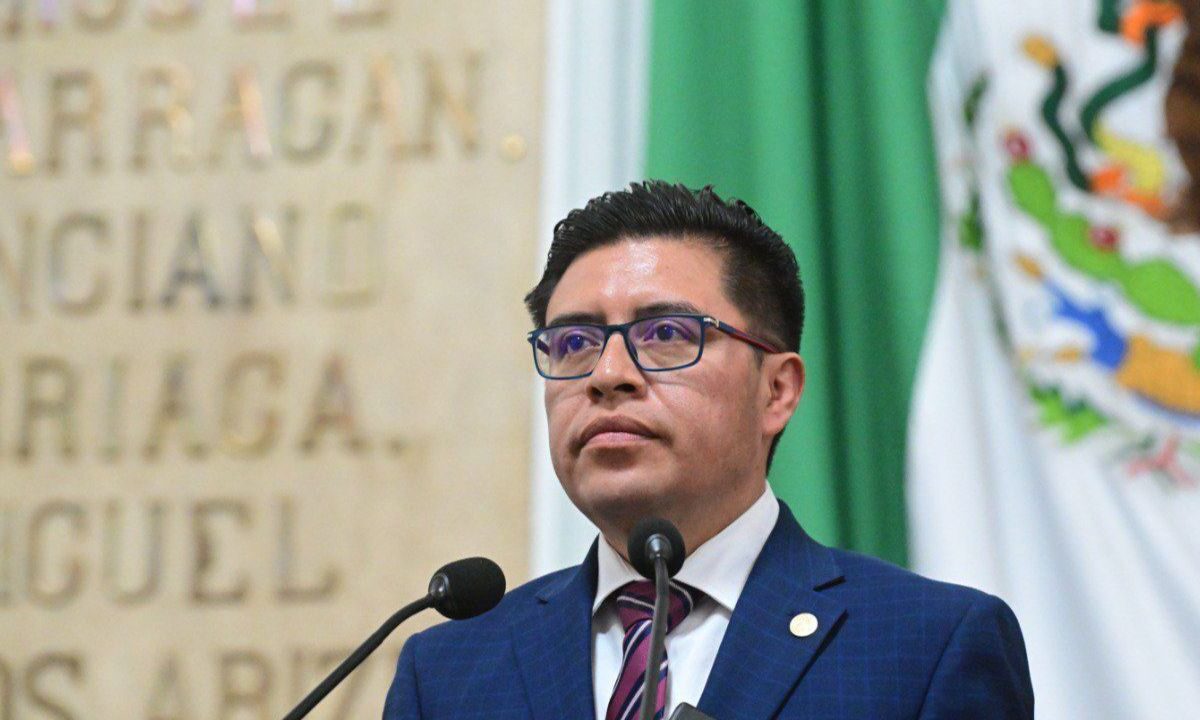 Diputado Alberto Venegas en el Congreso de la Ciudad de México.