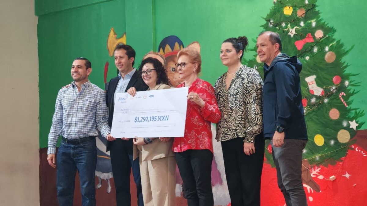 Alsea donó un millón 200 mil pesos a la fundación John Langdon Down, para seguir apoyando a bebés, niños, jóvenes y adultos con Síndrome de Down.