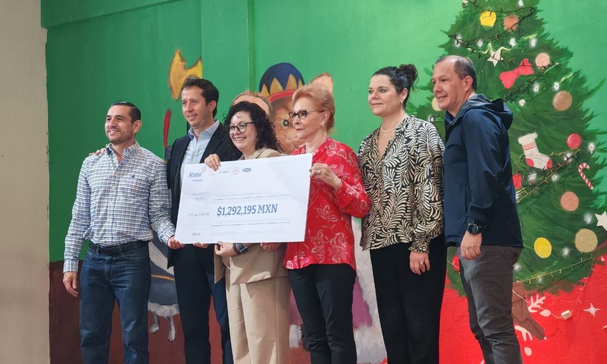 Alsea donó un millón 200 mil pesos a la fundación John Langdon Down, para seguir apoyando a bebés, niños, jóvenes y adultos con Síndrome de Down.