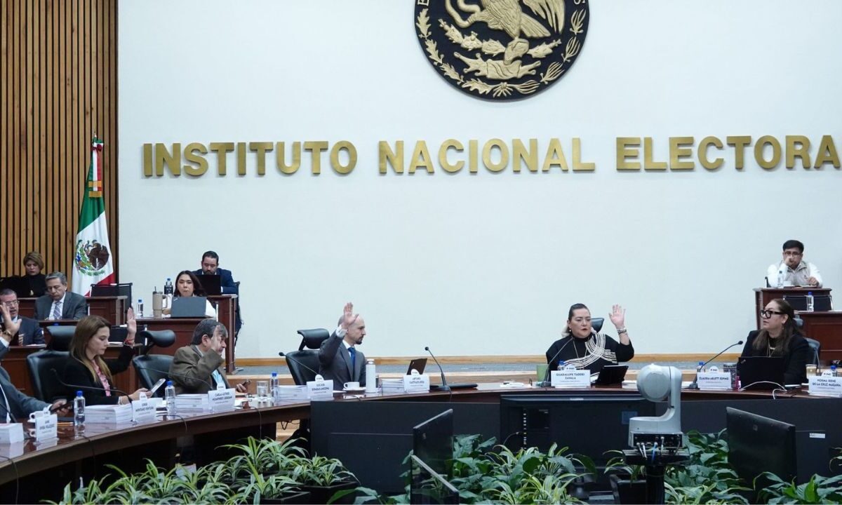 Aprueba INE mapa electoral de siete entidades para elección judicial.