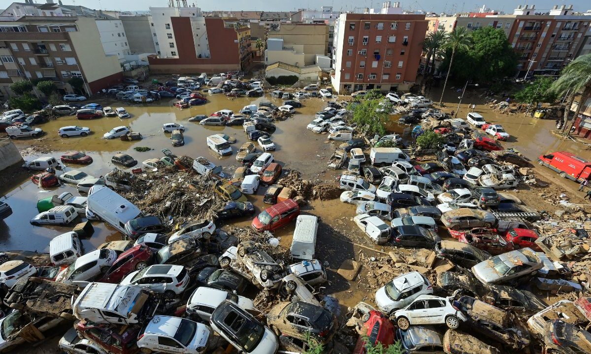 Un tribunal español anunció este lunes que investiga por homicidio a dos exaltos cargos del Gobierno de Valencia por las muertes que dejaron las inundaciones provocadas por la DANA.