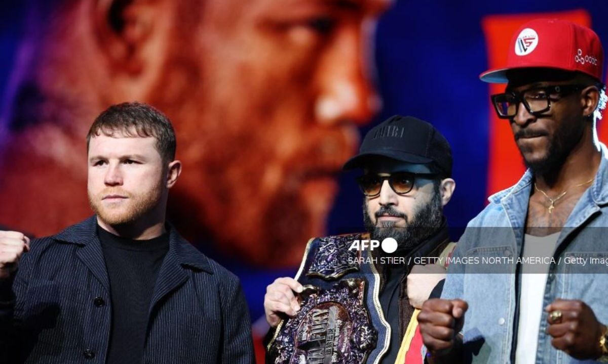 Canelo Álvarez y William Scull realizaron su primera gira para promocionar su combate.