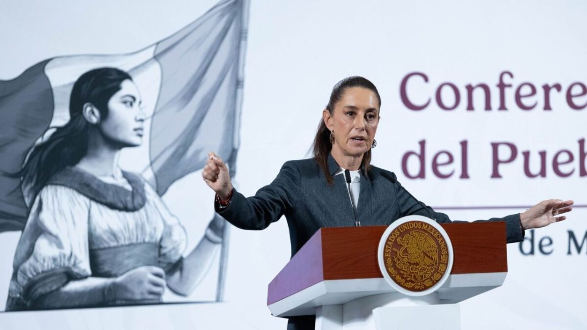 Claudia Sheinbaum durante la Mañanera del Pueblo.