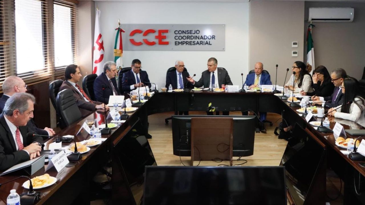 El Consejo Coordinador Empresarial (CCE) reafirmó su respaldo a la presidenta Claudia Sheinbaum ante la pausa de los aranceles de EU.