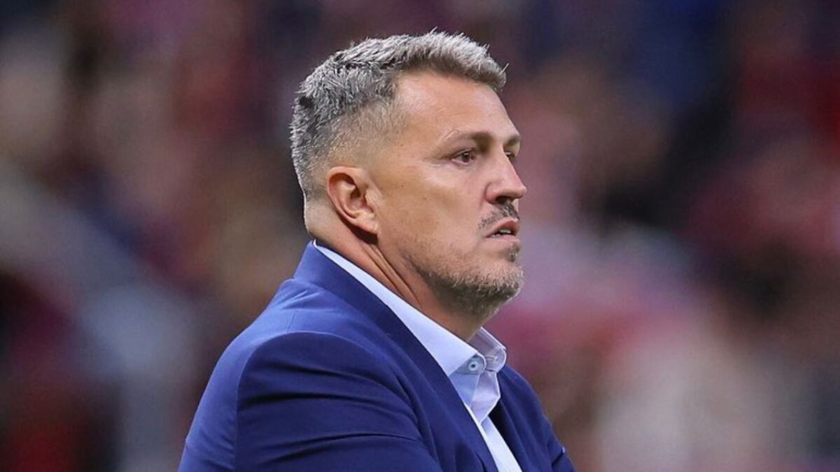 Óscar García Junyent finalizó su proceso al frente de las Chivas.