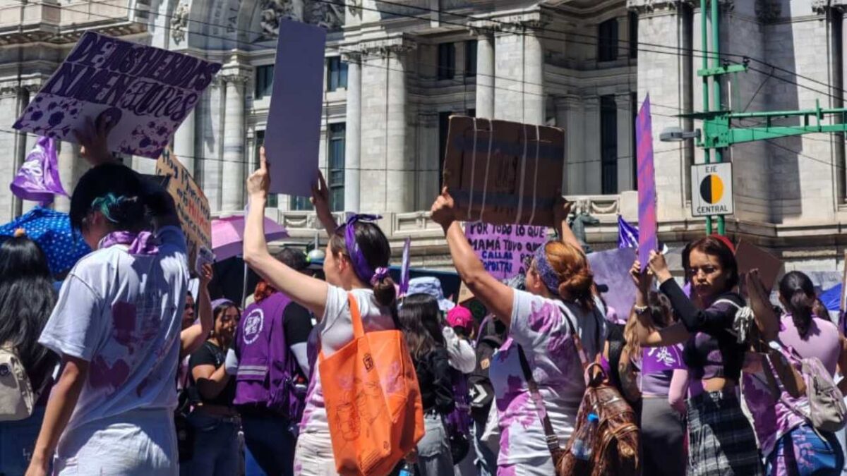 La edición 2025 de la Marcha del 8M por el Día Internacional de la Mujer arrancó en la CDMX.