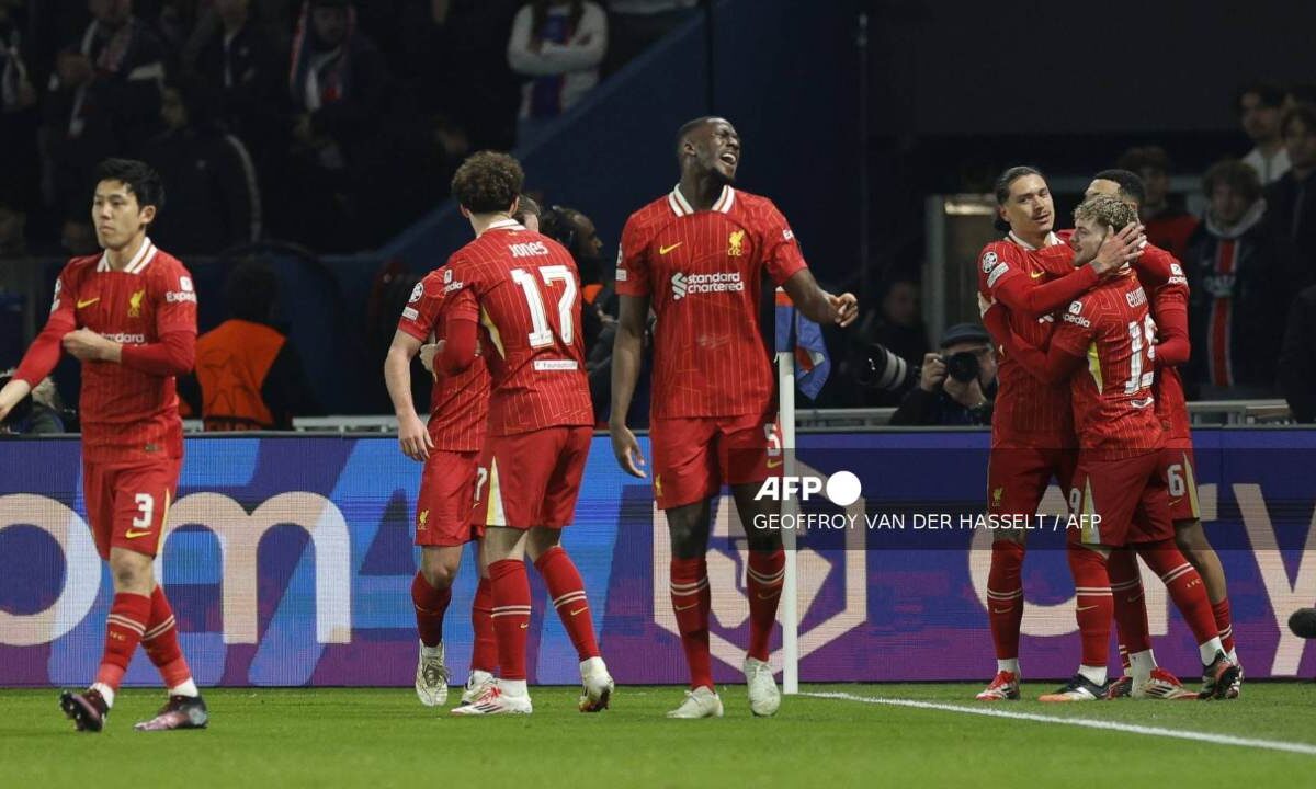 El Liverpool venció por la mínima al PSG y se va con una pequeña ventaja al partido de vuelta de los octavos de final de la Champions.