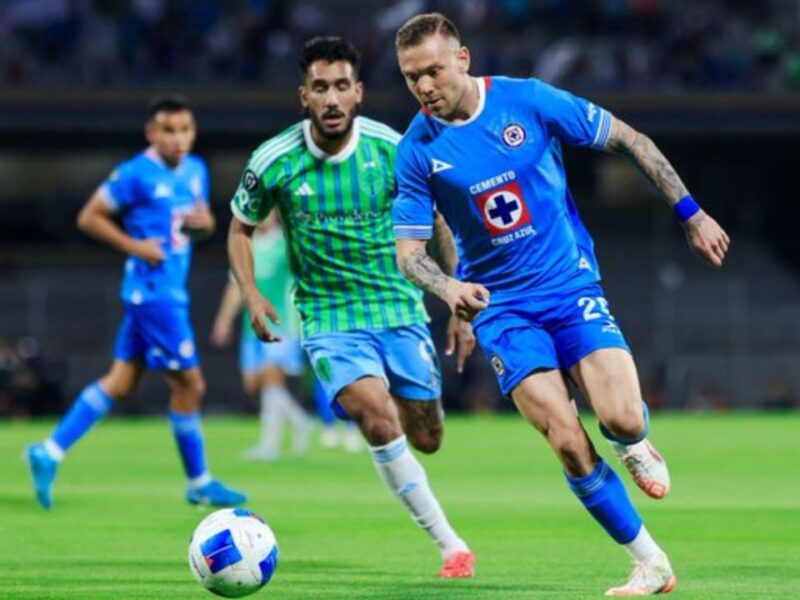 Cruz Azul golea y avanza a cuartos en la Concacaf Champions Cup