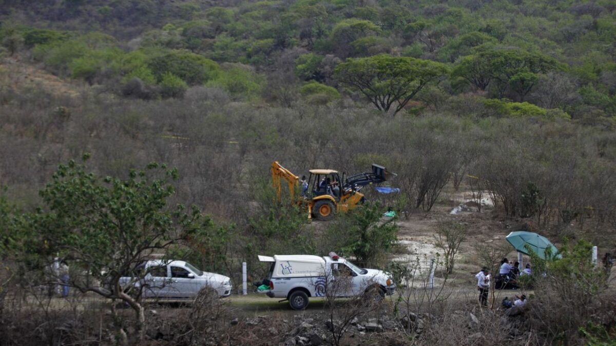 En julio de 2023, el colectivo Madres Buscadoras de Jalisco localizó un predio de inhumación clandestina, el cual fue considerado una mega fosa