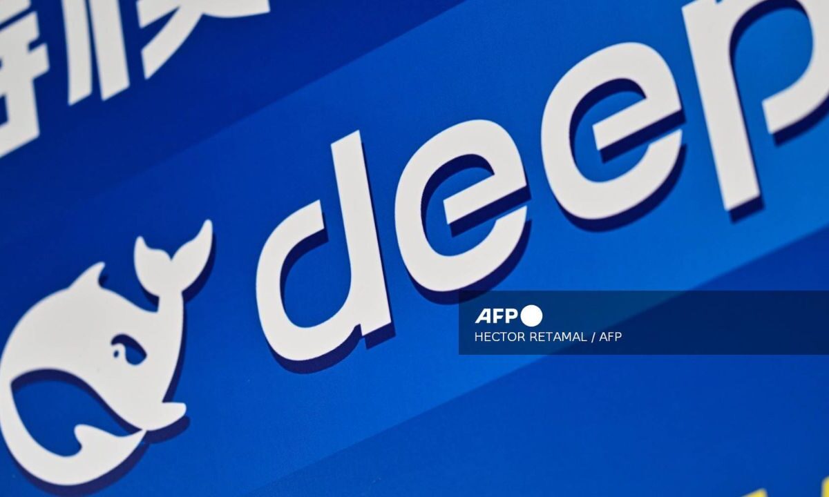 DeepSeek alcanzó a nivel mensual, 33.7 millones de usuarios activos en todo el mundo.