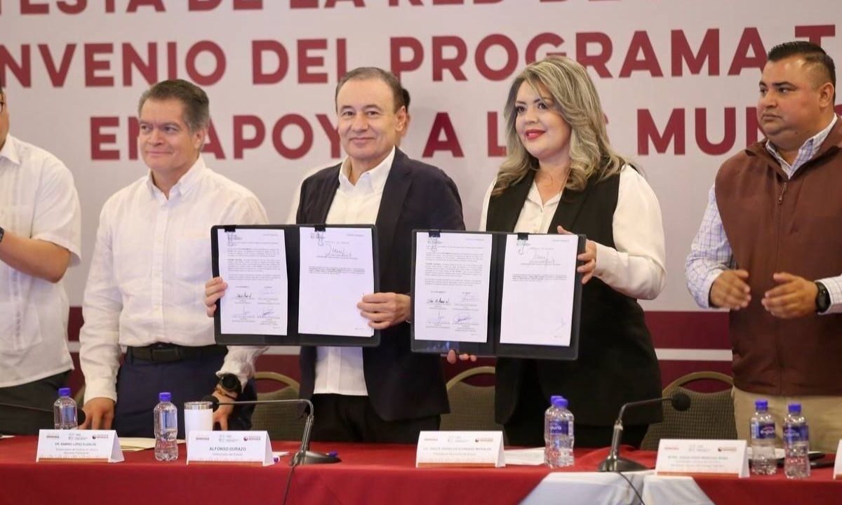 El gobernador Alfonso Durazo encabezó la firma del convenio del programa Transforma Sonora.