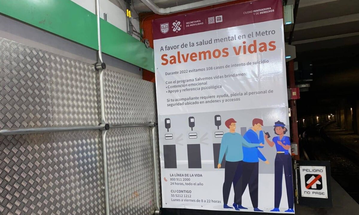 "Salvando vidas", contuvo a 791 usuarios de arrojarse a vías