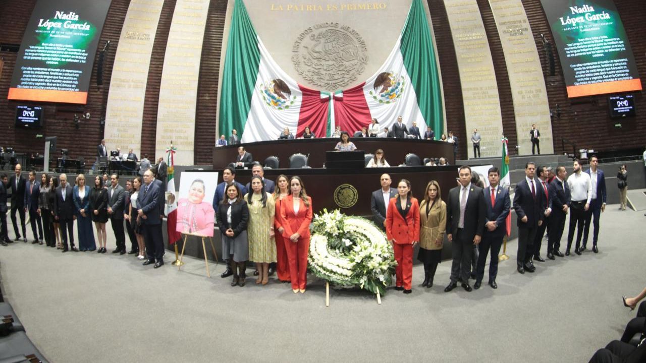 En San Lázaro rinden homenaje luctuoso a Norma Aceves, diputada del PRI.