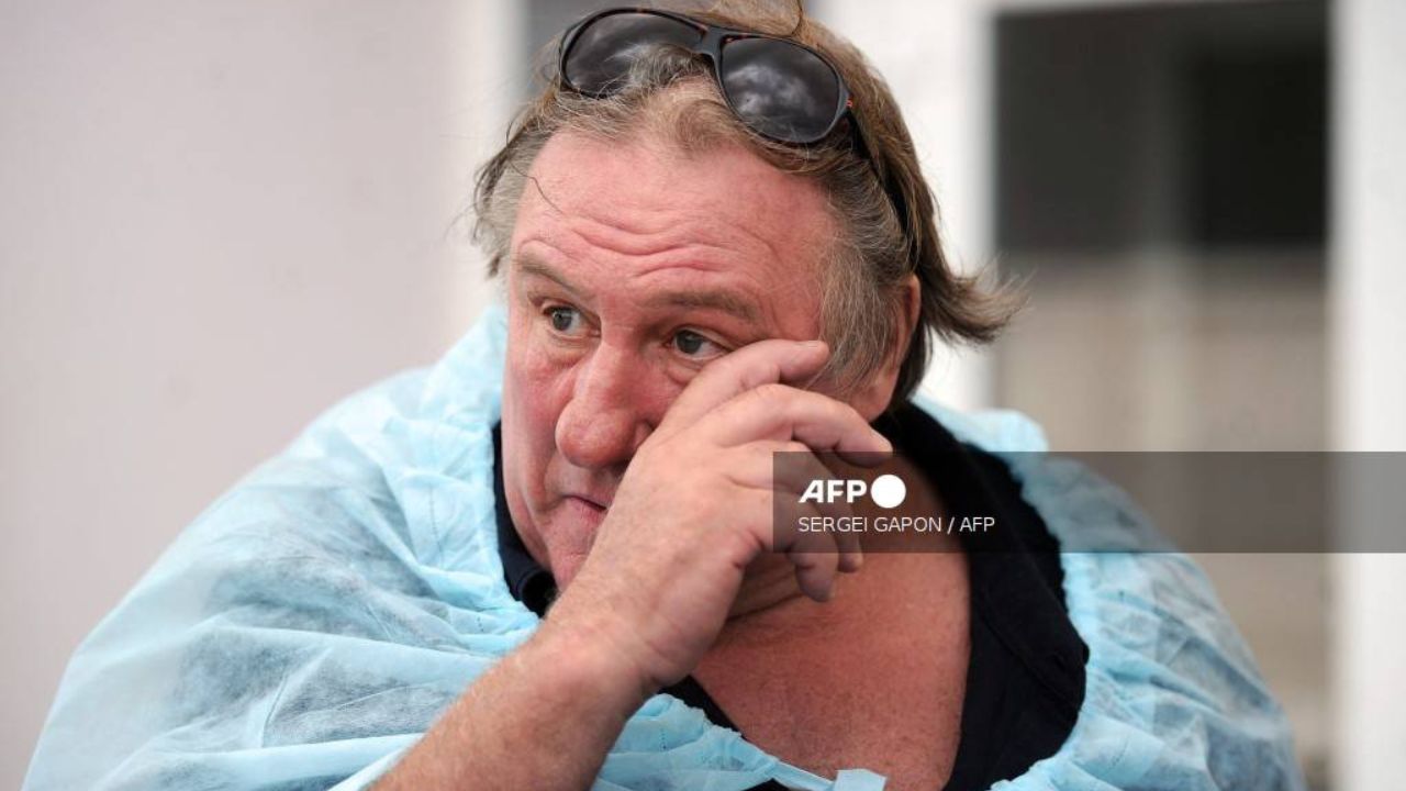 El actor Gérard Depardieu negó las acusaciones de acoso en su contra, en las primeras declaraciones en el tribunal correccional en París.
