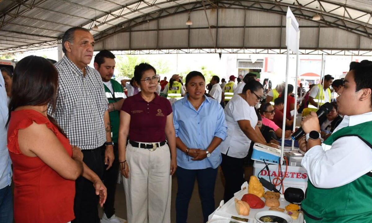 Salud a tu Barrio llega a Escárcega con atención médica gratuita