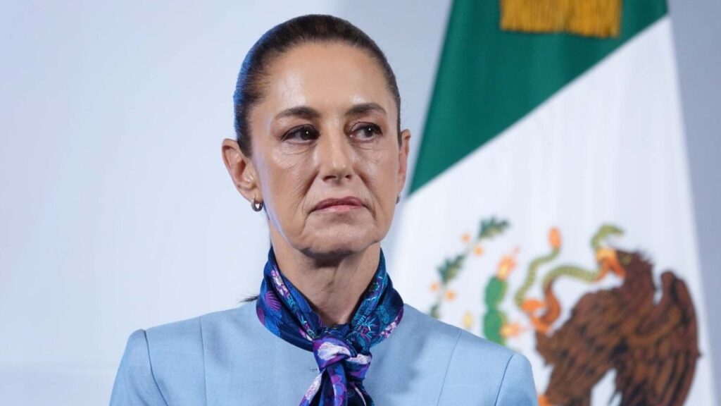 La presidenta Claudia Sheinbaum hablará hasta el lunes sobre el presunto hackeo que sufrió en su celular.