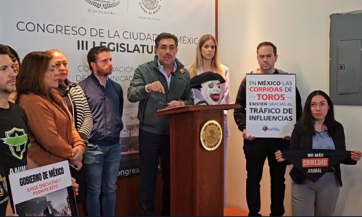 Jesús Sesma, del PVEM, aseguró que en el Congreso de la CDMX existe un doble discurso en Morena, respecto a la intromisión del Poder Judicial.