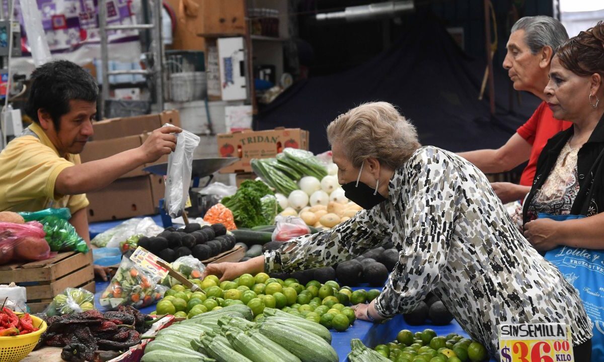 Inflación vuelve a bajar y se ubica en 3.67%