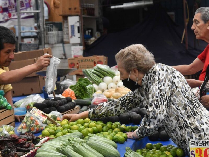 Inflación vuelve a bajar y se ubica en 3.67%