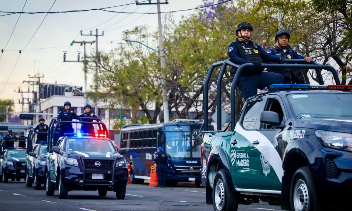 Alcalde Janecarlo Lozano refuerza seguridad en la Gustavo A. Madero con más patrullas.