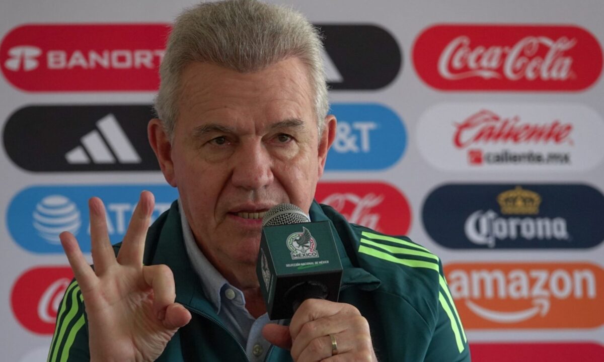 Javier Aguirre presenta plan deportivo