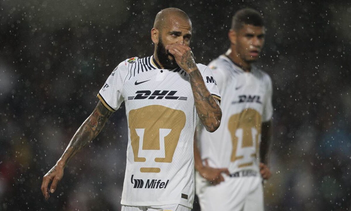 A dos años de que Dani Alves ingresó a prisión señalado de abuso, ahora serán los Pumas quienes inicien un proceso legal en su contra.