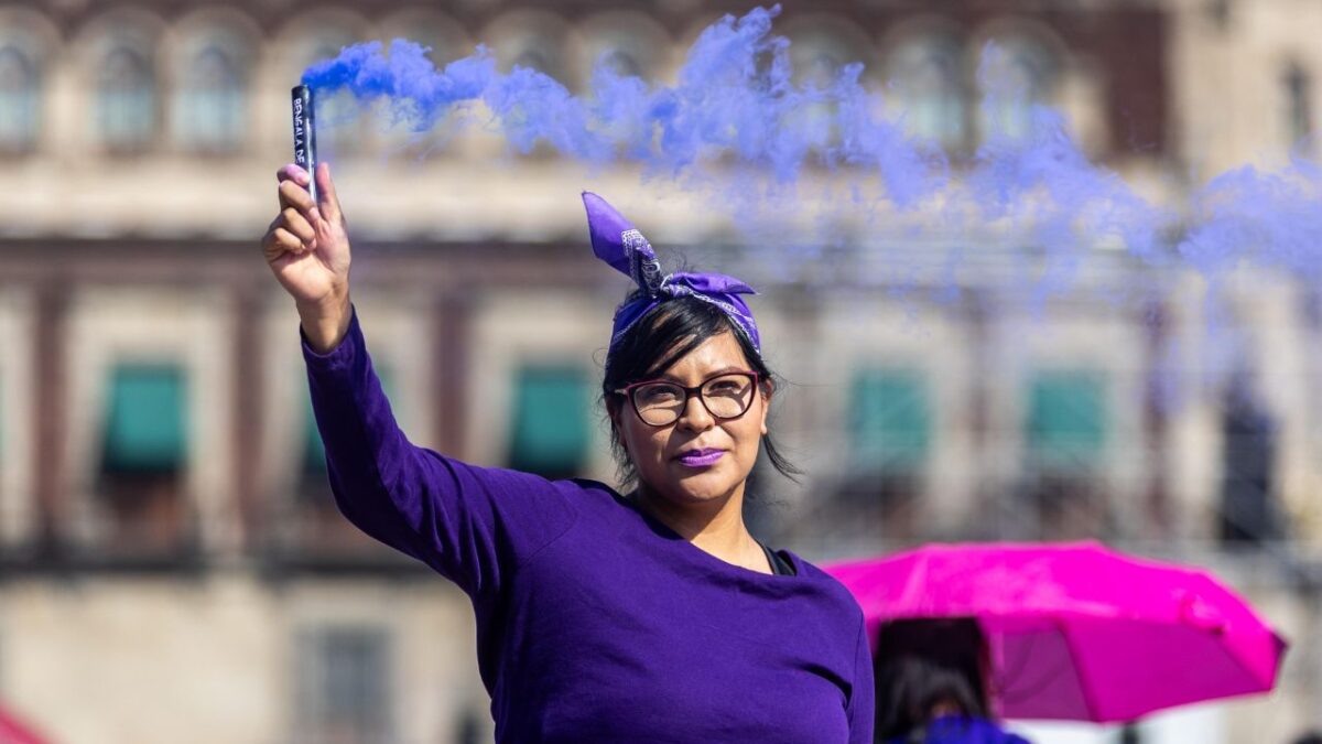 Autoridades reportaron que más de 200 mil mujeres participaron este sábado 8 de marzo en la marcha por el 8M que finalizó con saldo blanco.