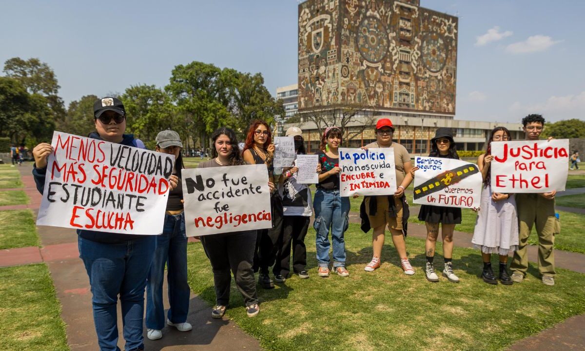 Protesta de estudiantes de Veterinaria atropellada en Ciudad Universitaria.