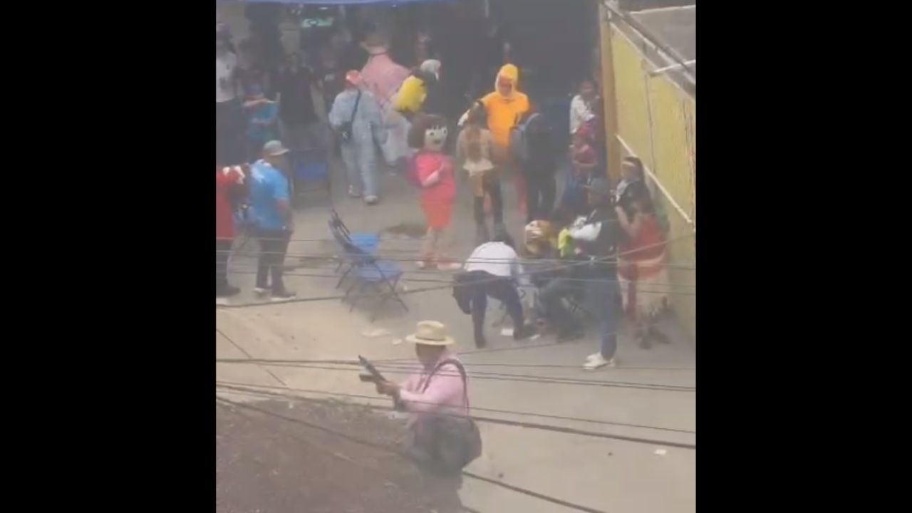 Reportan disparos en carnaval de Iztapalapa 