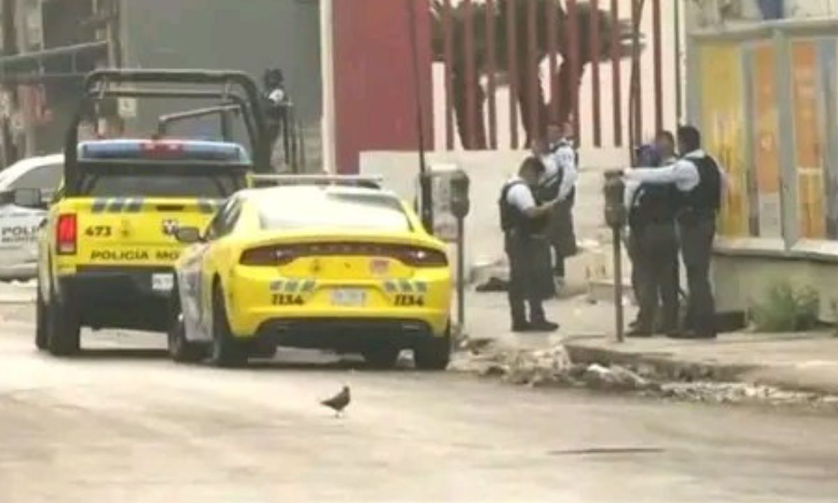 En el centro de Monterrey se reportó una balacera que dejó dos muertos y dos heridos.