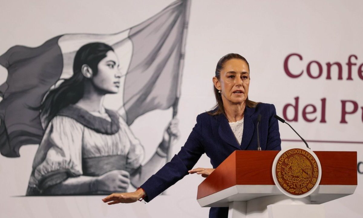 La presidenta de México, Claudia Sheinbaum reprochó las críticas que hizo la oposición al mitin del domingo en el Zócalo de la Ciudad de México.