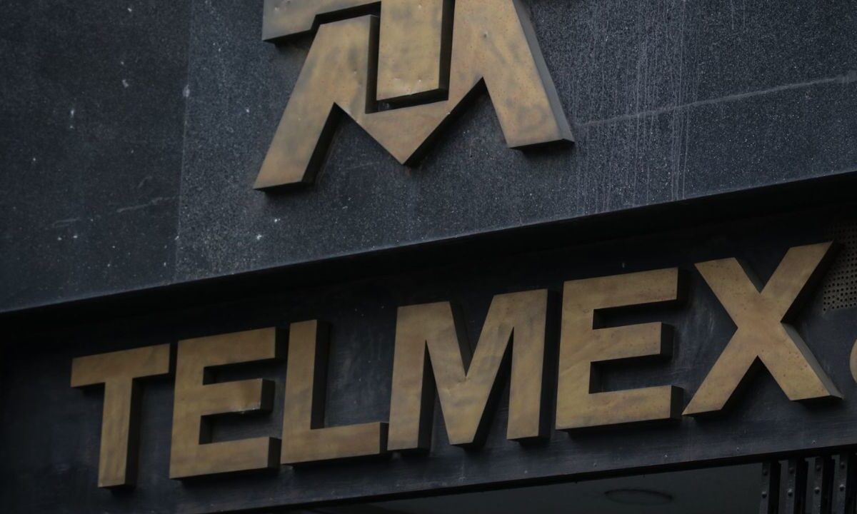 Fachada de Telmex en la CDMX