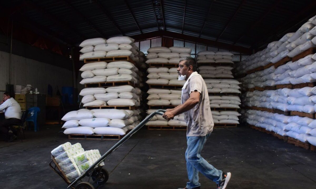 Tiendas del Bienestar ofrecerán productos básicos tales como alimentos y jabón