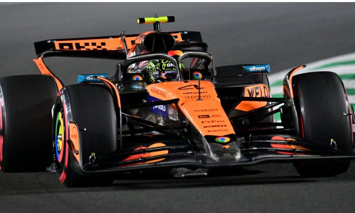 Rumbo al Gran Premio de Arabia Saudita, Lando Norris se impuso a Oscar Piastri en la segunda sesión de entrenamientos libres.