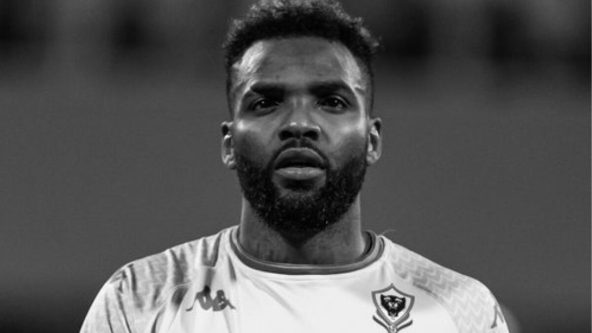 Muere el futbolista Aaron Boupendza tras caer de un undécimo piso en China