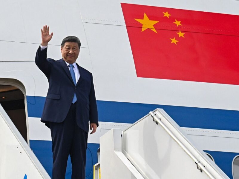 Xi llega a Camboya para la última etapa de su gira por el sudeste asiático