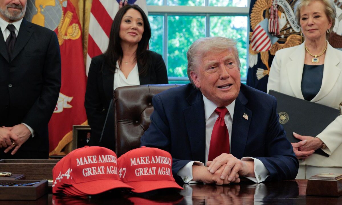 Donald Trump, firmó el jueves una orden ejecutiva para lanzar la extracción de minerales a gran escala en el fondo del océano