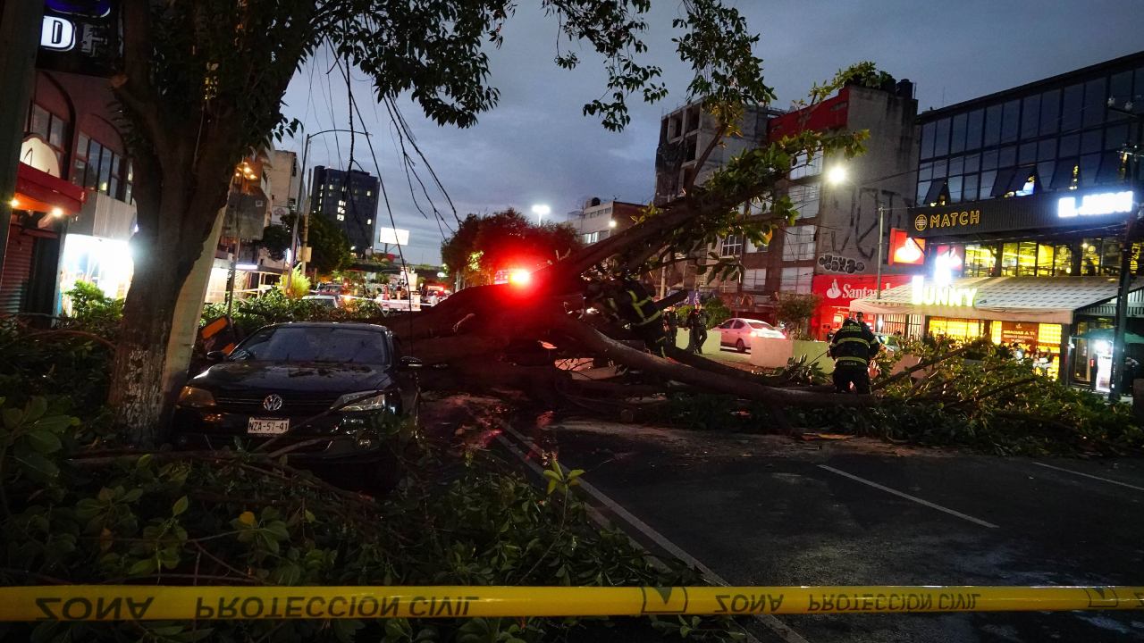 La SGIRPC activó la Alerta Amarilla en las 16 alcaldías de la capital mexicana.