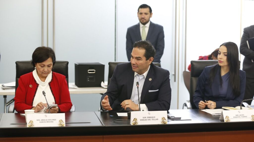 Banco de México estará con letras de oro en el Senado: Enrique Vargas. Noticias en tiempo real
