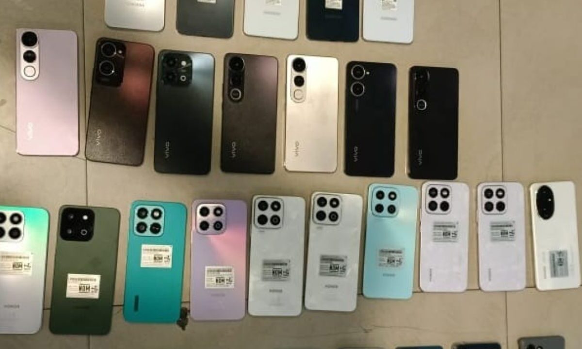 Cae adolescente que presuntamente robaba celulares en Chalco